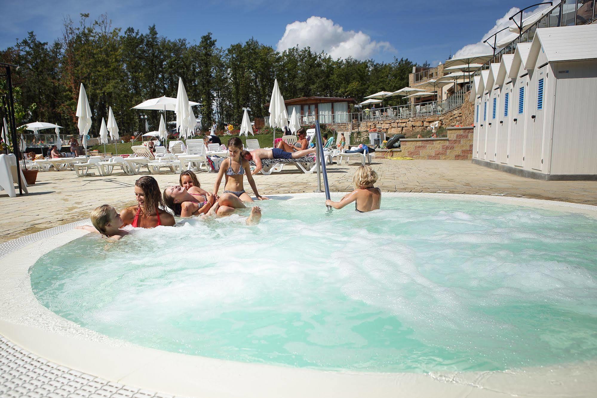 Glamping Village Orlando In Chianti Volpaia Exterior foto